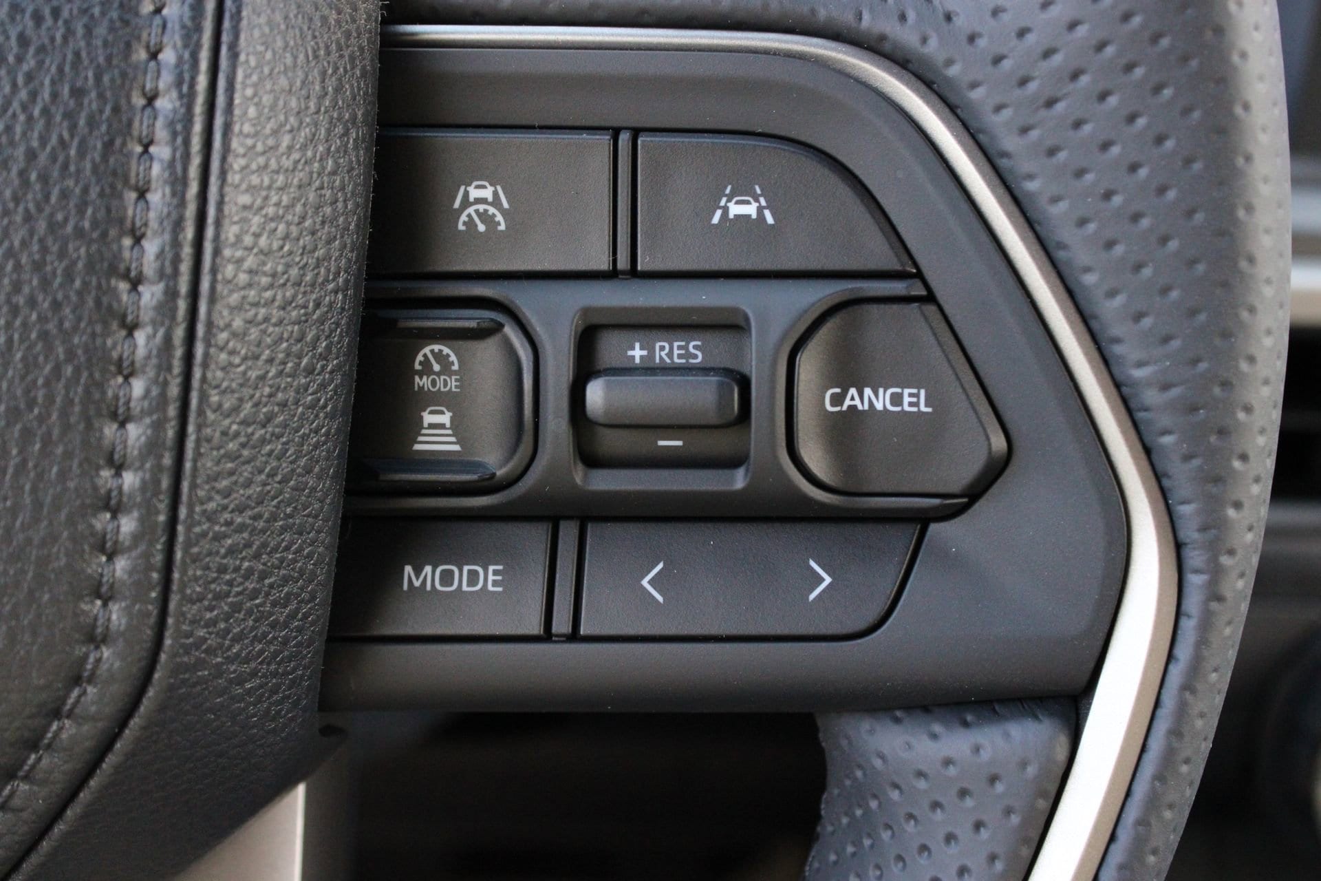 2026 Toyota 4Runner SR5 - Photo 25