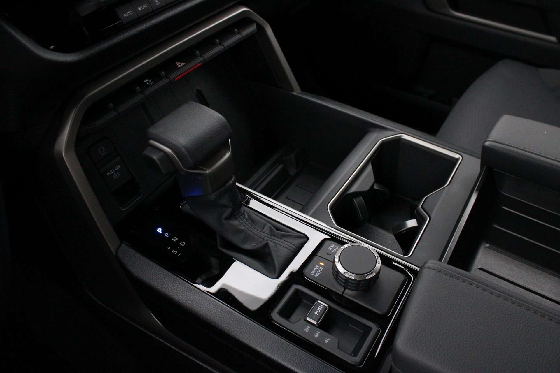 2026 Toyota Tundra SR5 - Photo 40