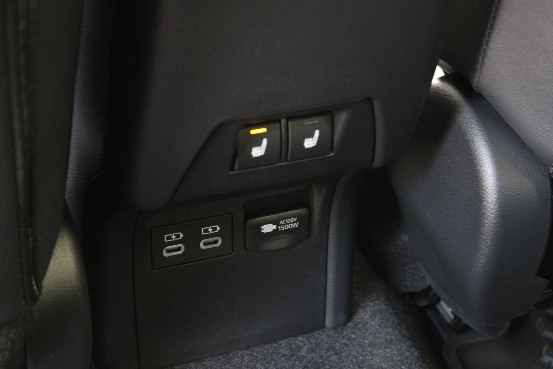 2026 Toyota Prius Plug-in Hybrid XSE Premium - Photo 21
