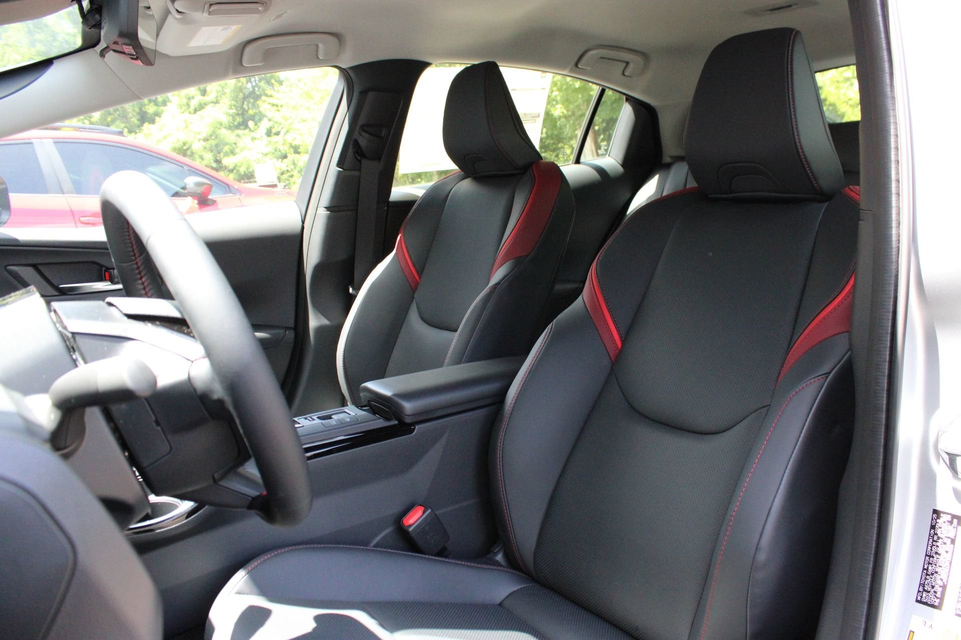 2026 Toyota Prius Plug-in Hybrid XSE Premium - Photo 16