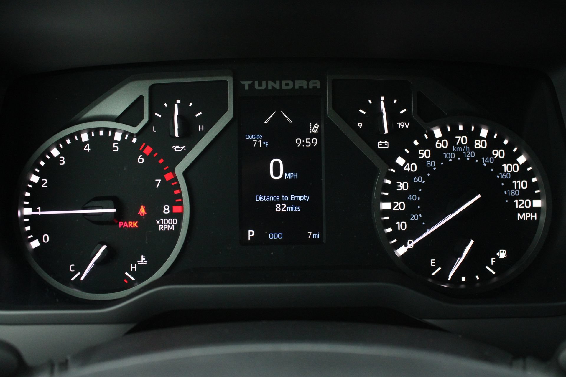 2026 Toyota Tundra SR5 - Photo 33