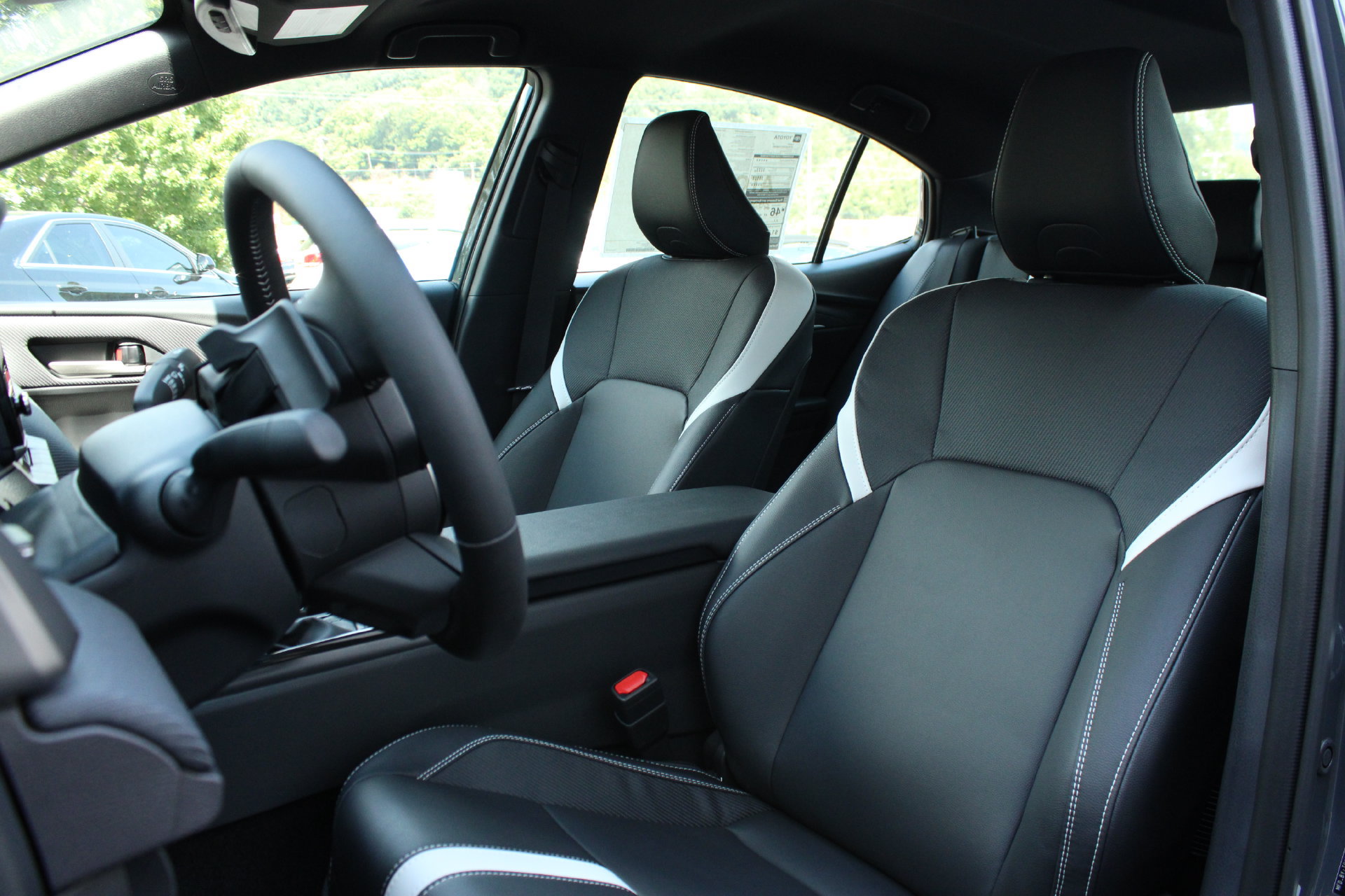2026 Toyota Camry SE - Photo 14