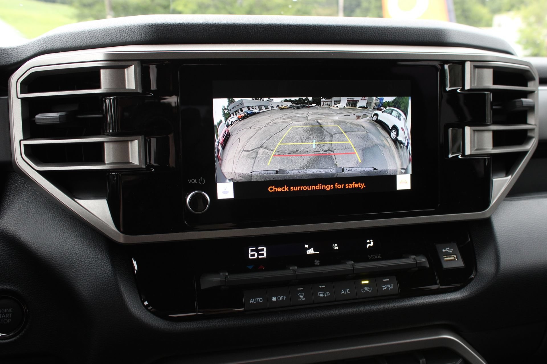 2026 Toyota Tundra SR5 - Photo 38