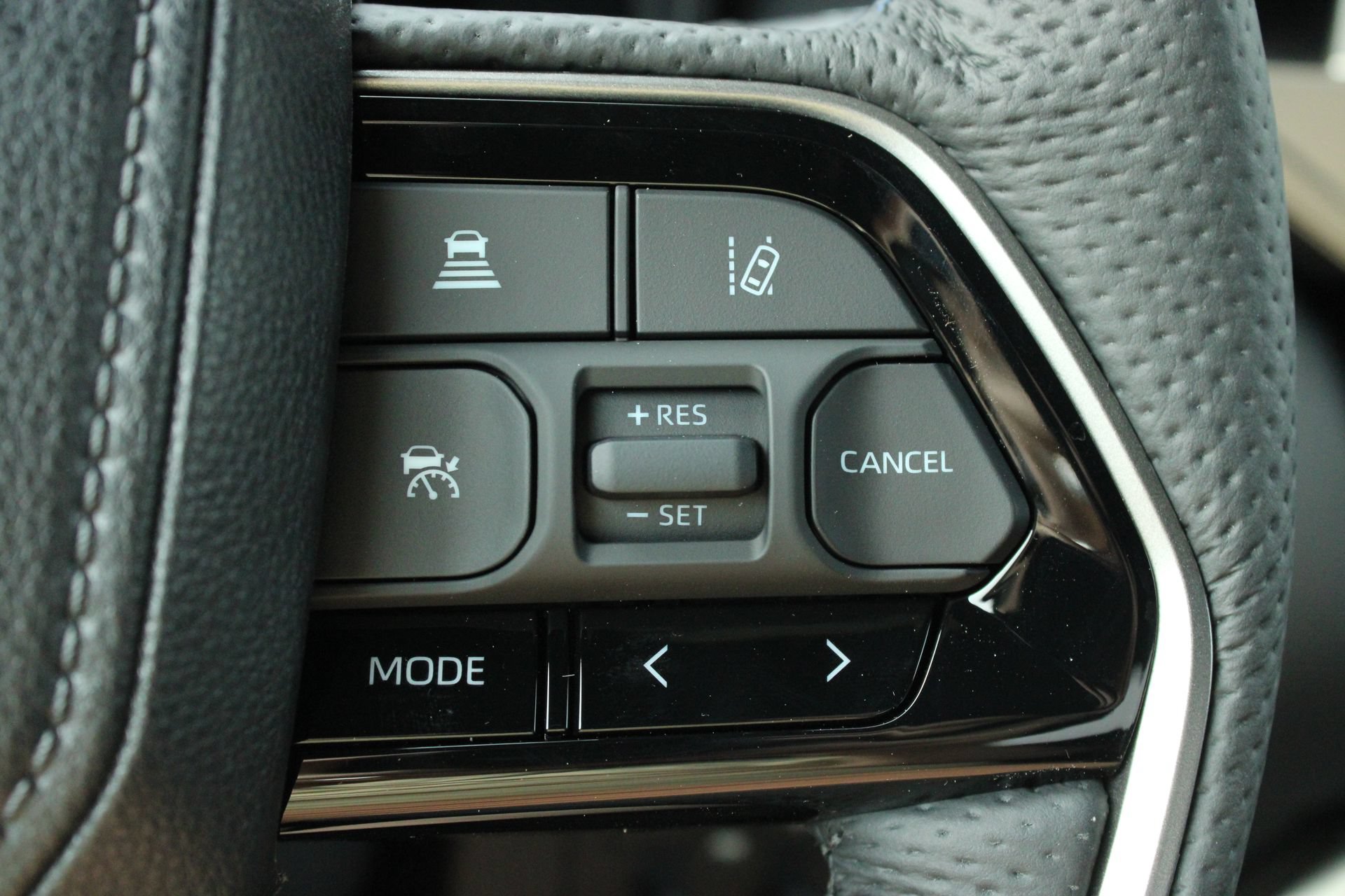 2026 Toyota Tundra Platinum - Photo 38