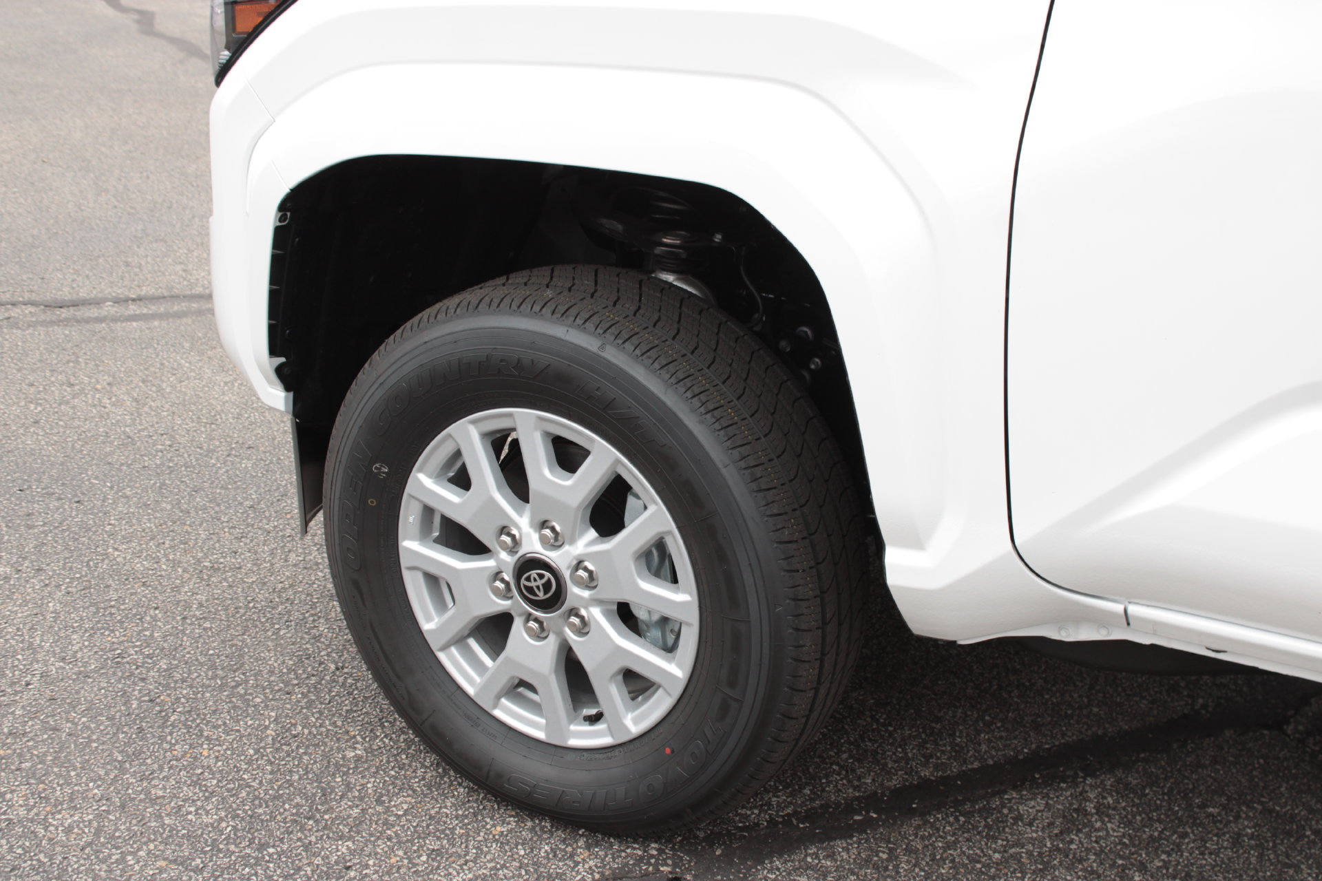 2026 Toyota Tacoma SR - Photo 12