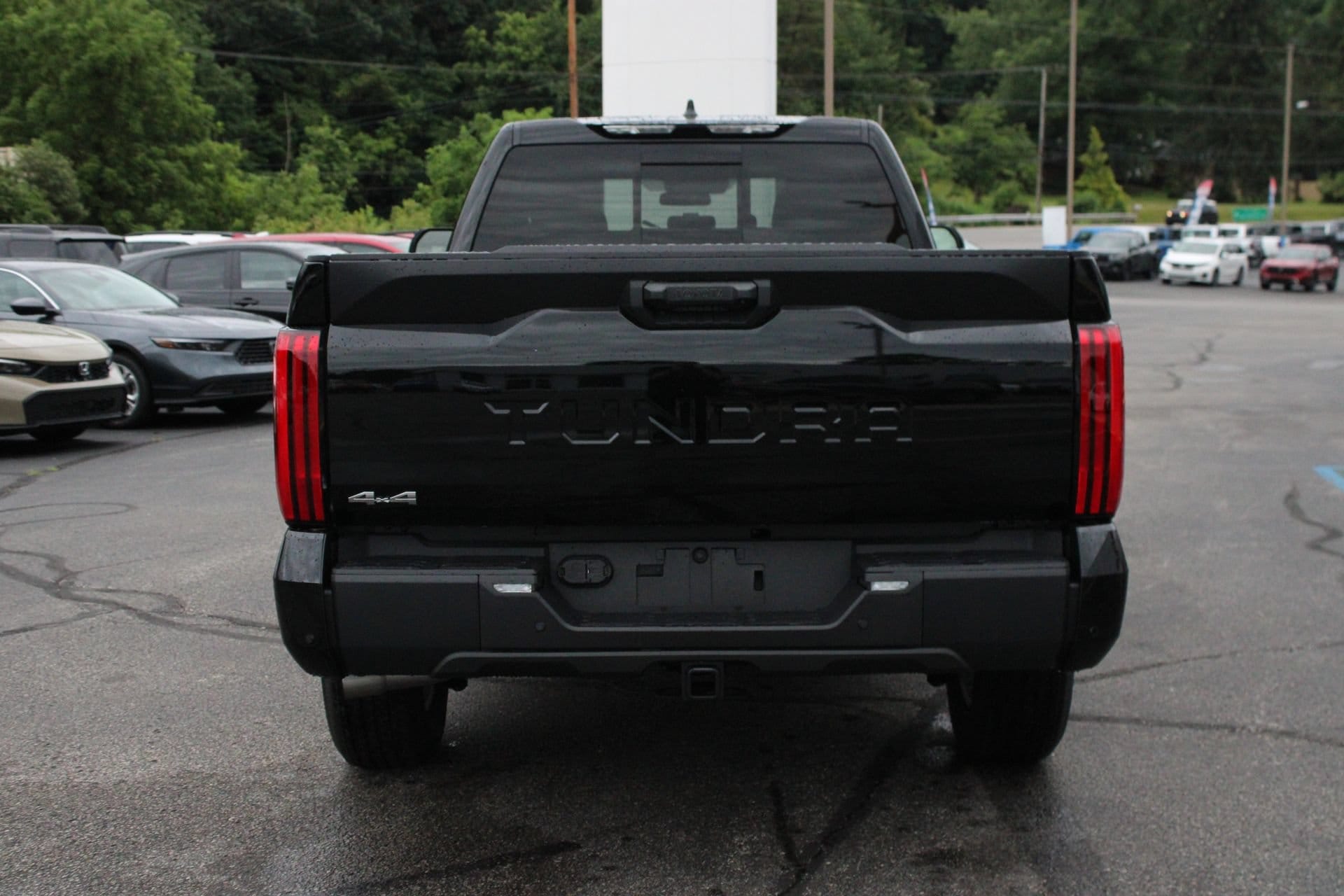 2026 Toyota Tundra SR5 - Photo 8