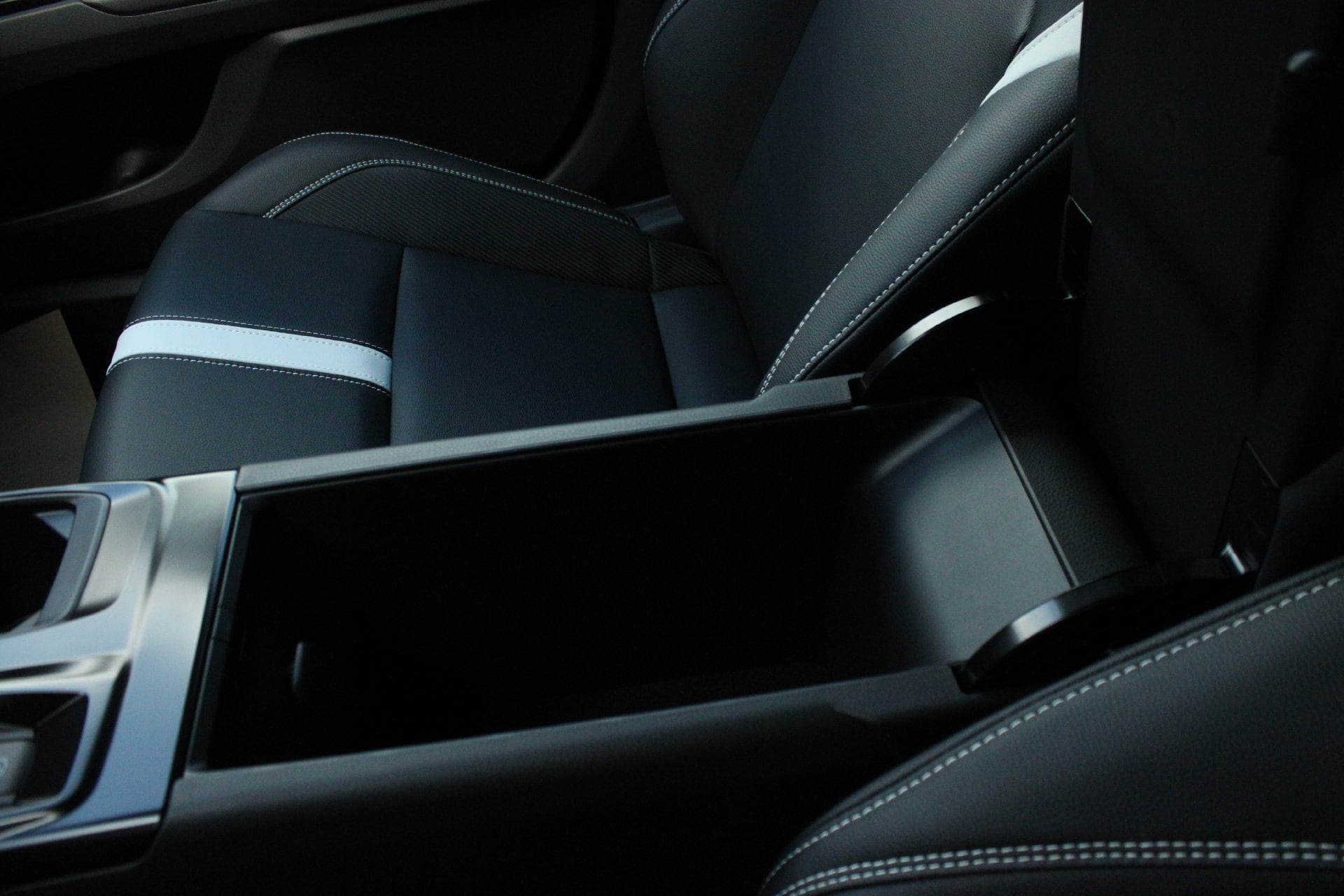 2026 Toyota Camry SE - Photo 40
