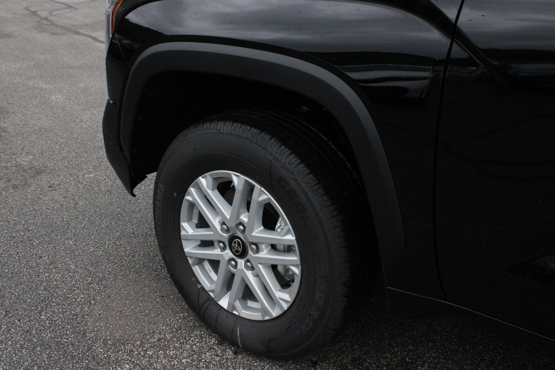 2026 Toyota Tundra SR5 - Photo 13
