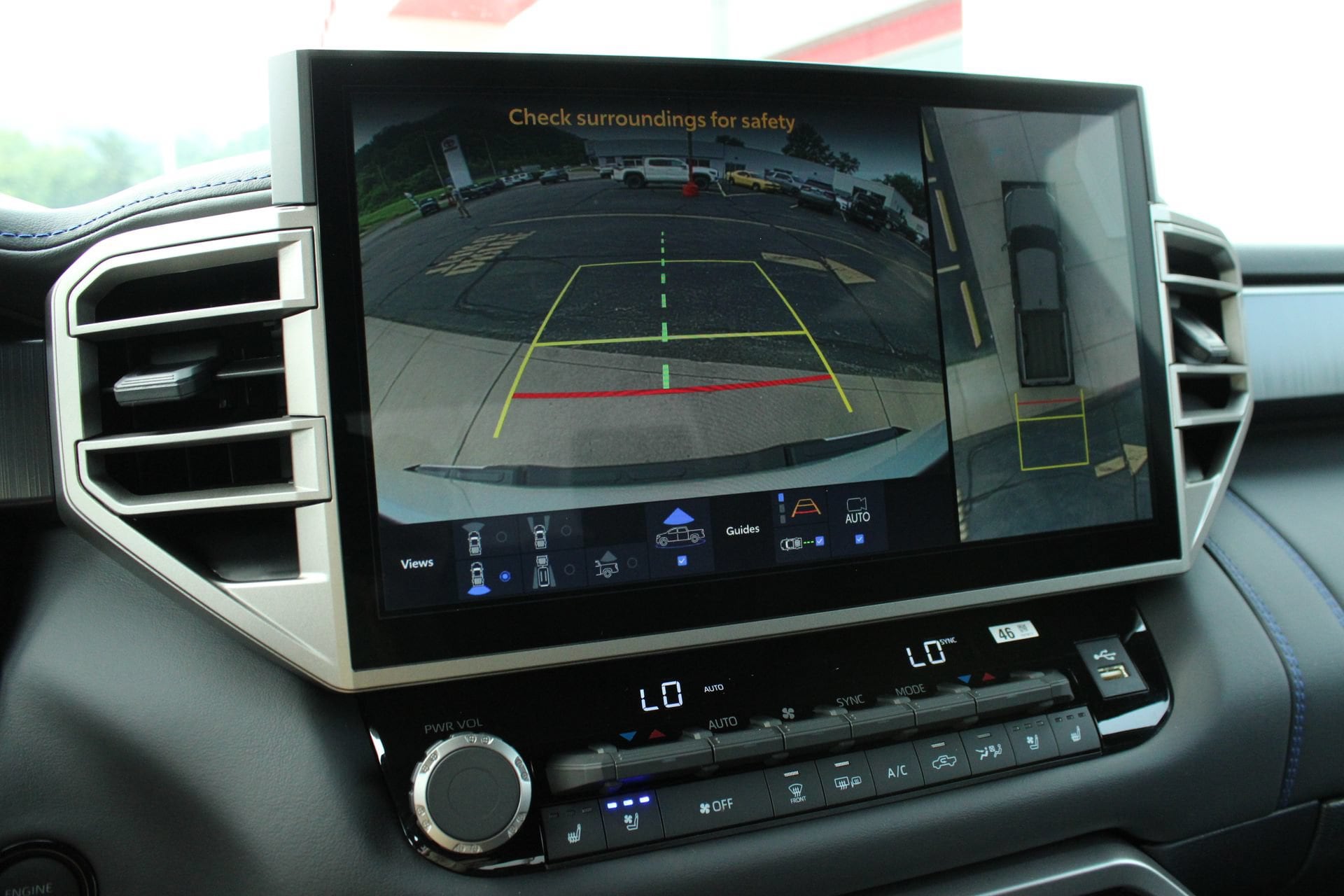 2026 Toyota Tundra Platinum - Photo 44
