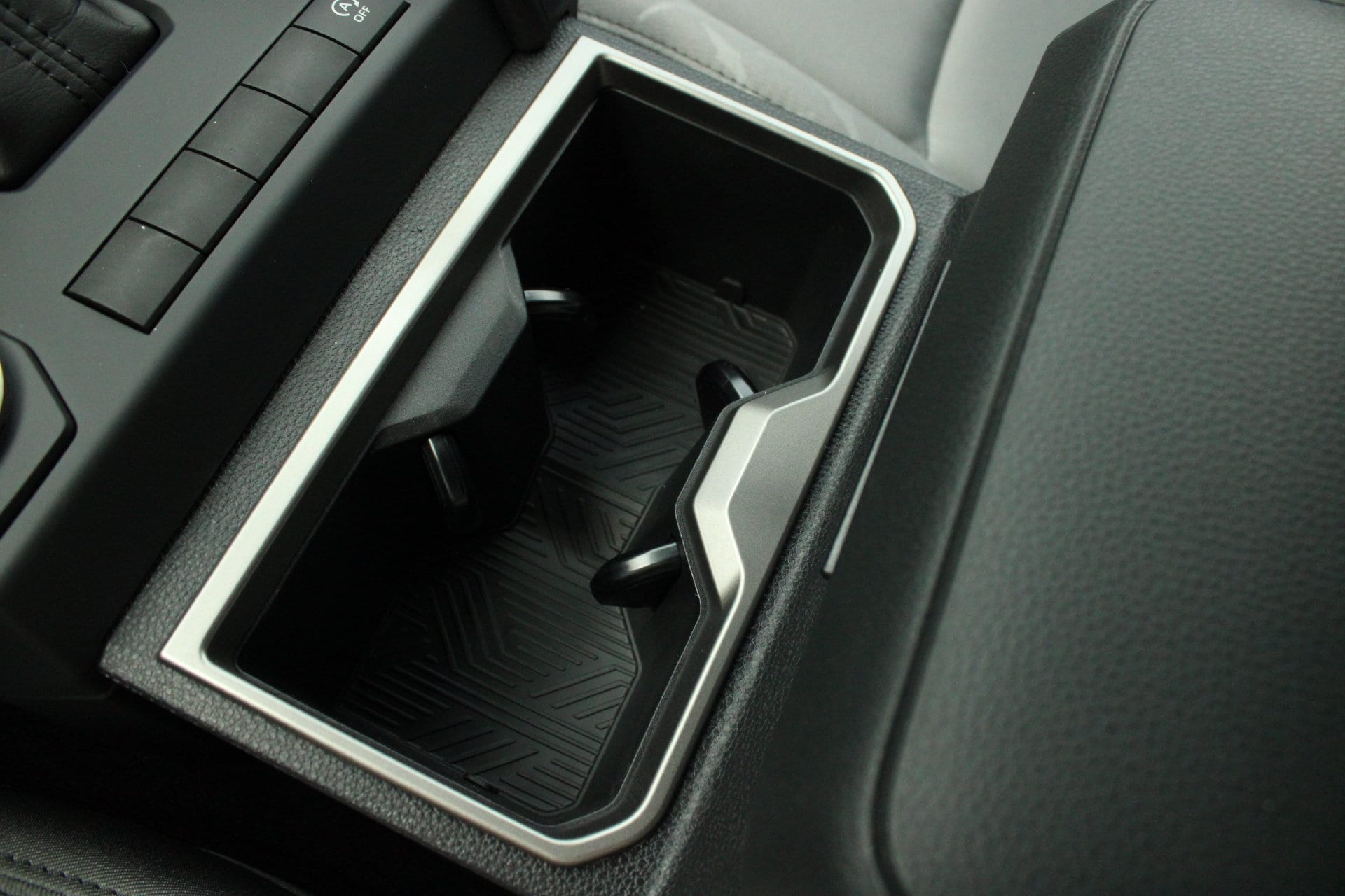 2026 Toyota Tacoma SR5 - Photo 46