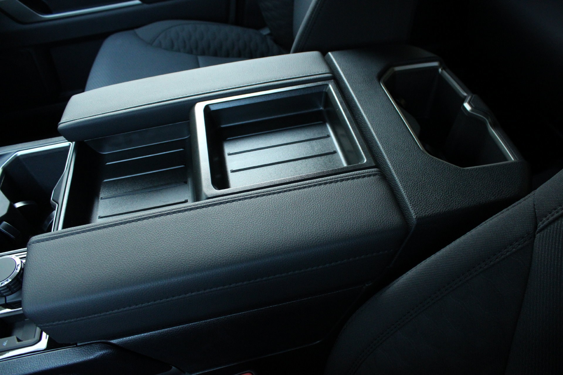 2026 Toyota Tundra SR5 - Photo 41
