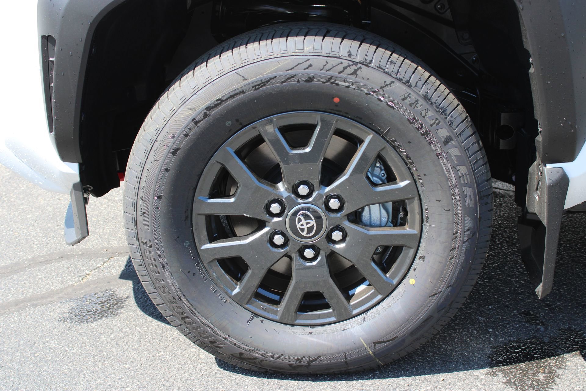 2026 Toyota 4Runner SR5 - Photo 12
