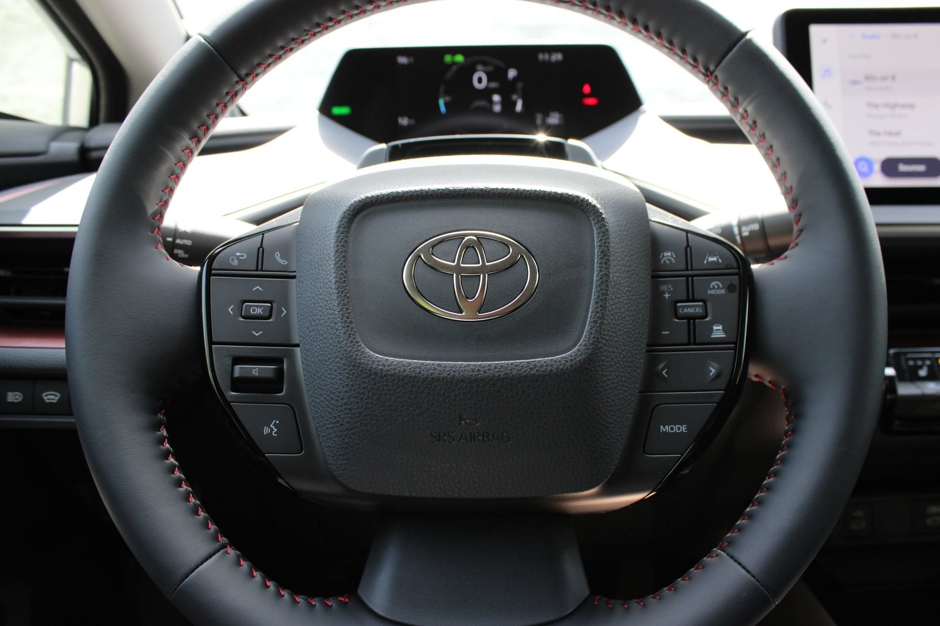 2026 Toyota Prius Plug-in Hybrid XSE Premium - Photo 31