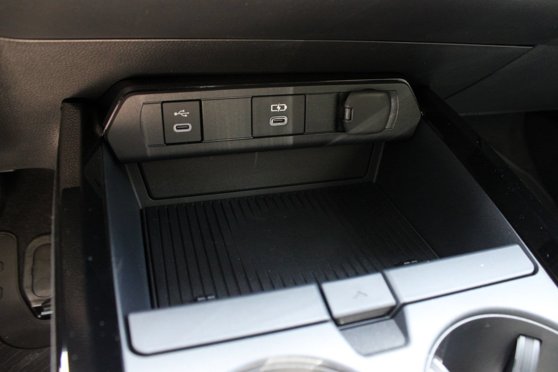 2026 Toyota Prius Plug-in Hybrid XSE Premium - Photo 42