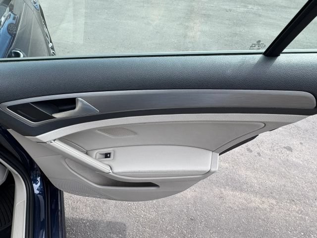 2016 Volkswagen Golf TSI SE - Photo 11