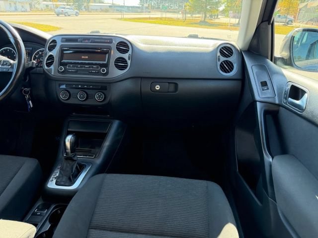 2014 Volkswagen Tiguan S - Photo 17