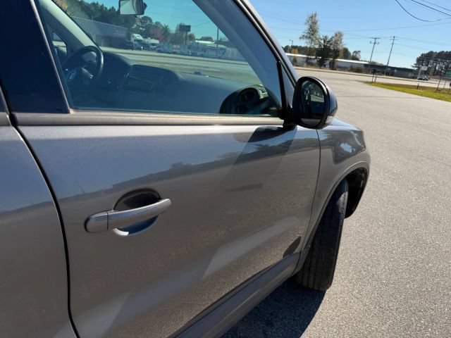 2014 Volkswagen Tiguan S - Photo 18