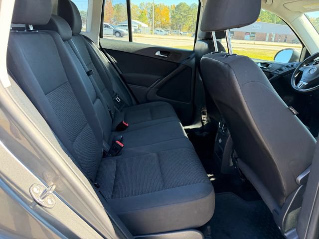 2014 Volkswagen Tiguan S - Photo 16