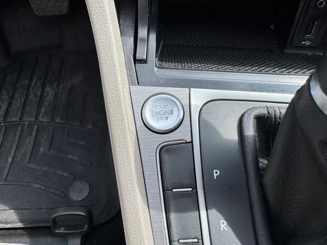 2016 Volkswagen Golf TSI SE - Photo 24
