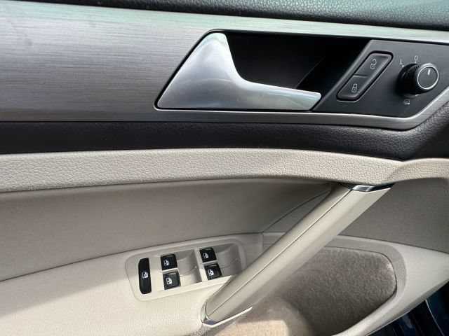 2016 Volkswagen Golf TSI SE - Photo 31