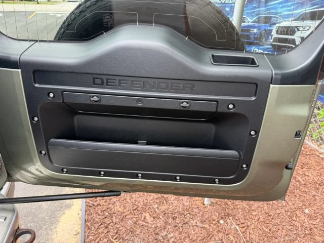2022 Land Rover Defender SE - Photo 25
