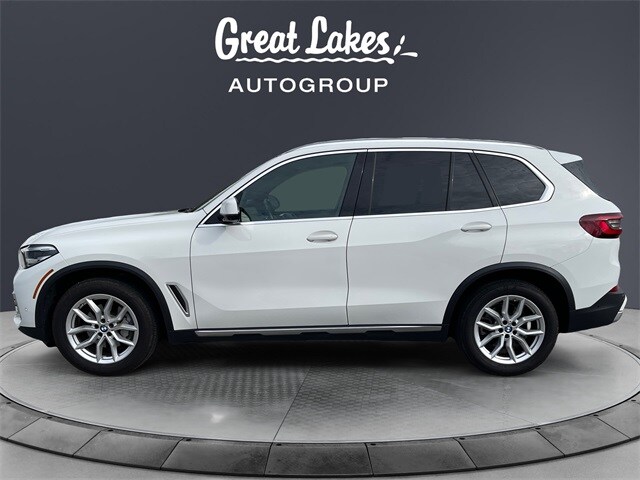Used 2022 BMW X5 40i with VIN 5UXCR6C07N9K65842 for sale in Findlay, OH
