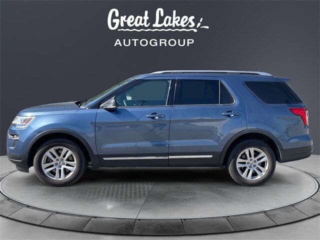 2019 Ford Explorer XLT photo 2
