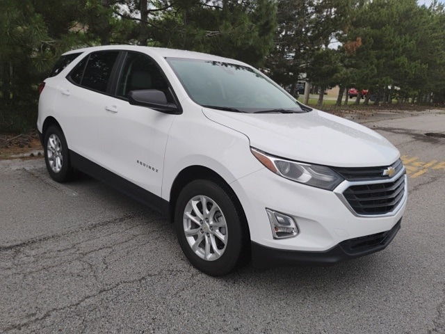 Used 2020 Chevrolet Equinox LS with VIN 2GNAXSEV4L6161910 for sale in Findlay, OH