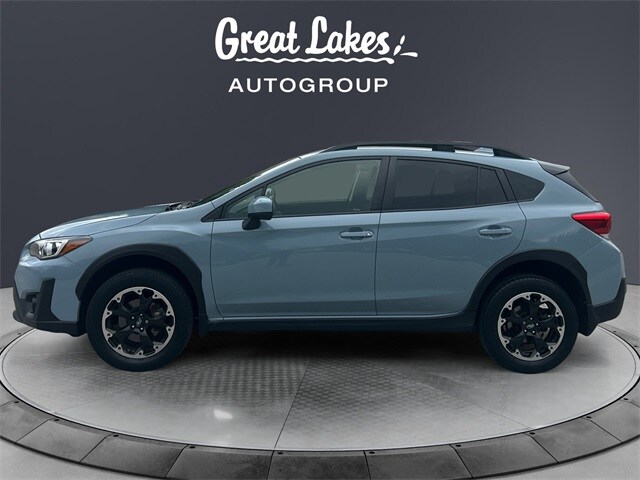 2022 Subaru Crosstrek Premium photo 2