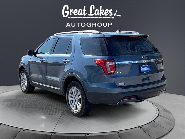 2019 Ford Explorer XLT photo 3