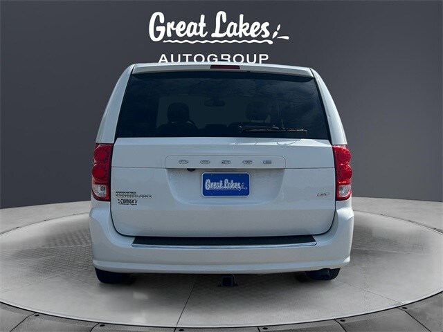 2020 Dodge Grand Caravan GT photo 4