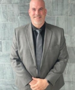 Staff member Bill Panzarella from ID_3e42264dfaa5