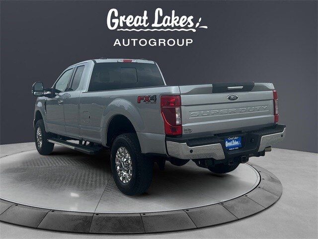 2022 Ford F-350 XLT photo 3