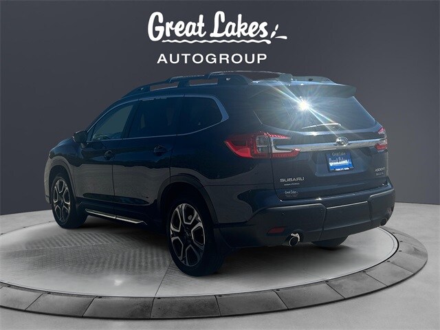 2023 Subaru Ascent Limited photo 3
