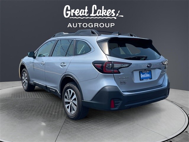 2020 Subaru Outback Base photo 3