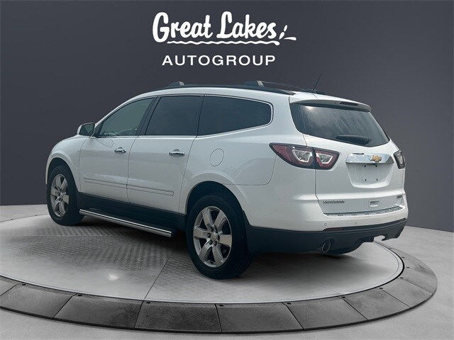 2017 Chevrolet Traverse Premier photo 3