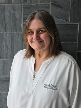 Staff member Cris Yeager from ID_04192685654c