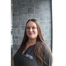 Staff member Kirsten Castillo from ID_04192685654c