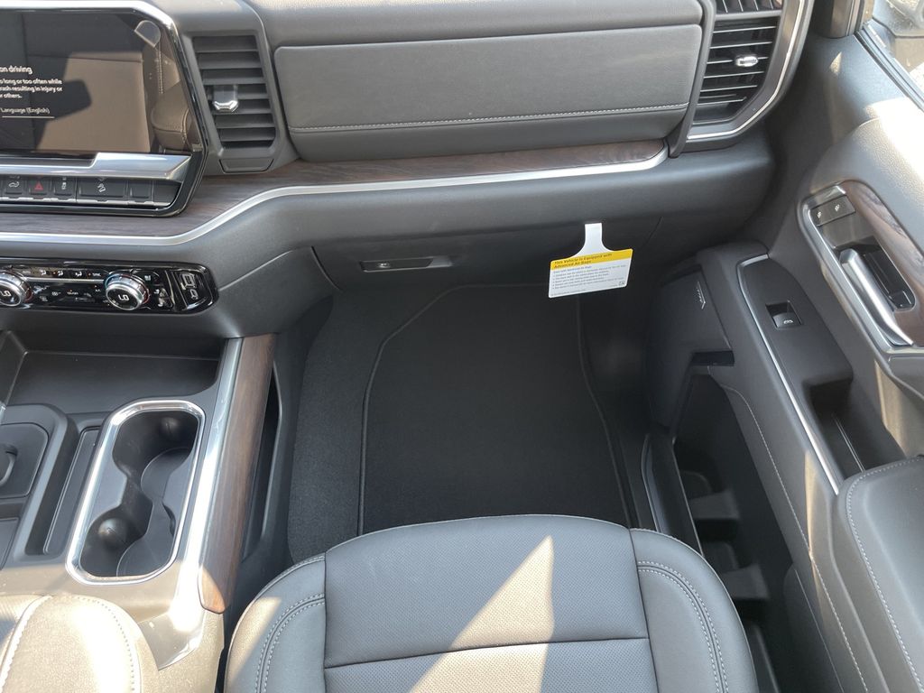 2026 GMC Sierra 1500 SLT - Photo 12