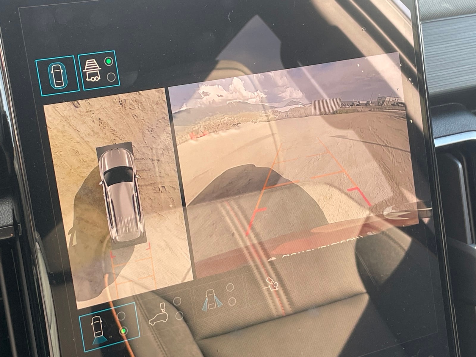2026 GMC Acadia AT4 - Photo 22