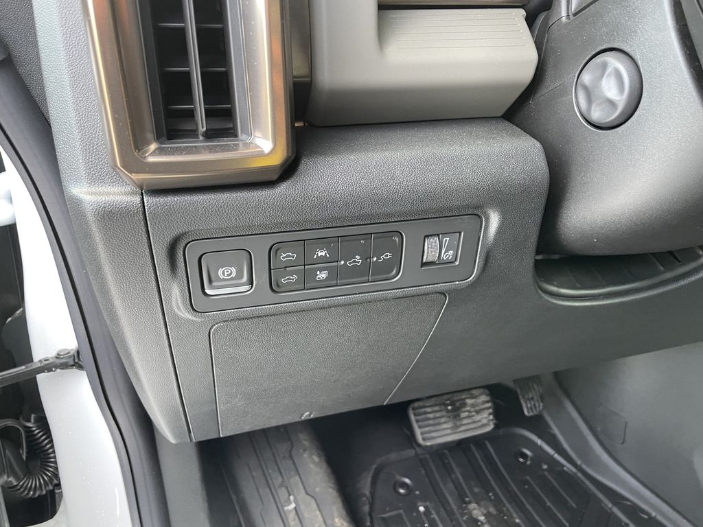 2025 GMC HUMMER EV 2X - Photo 18