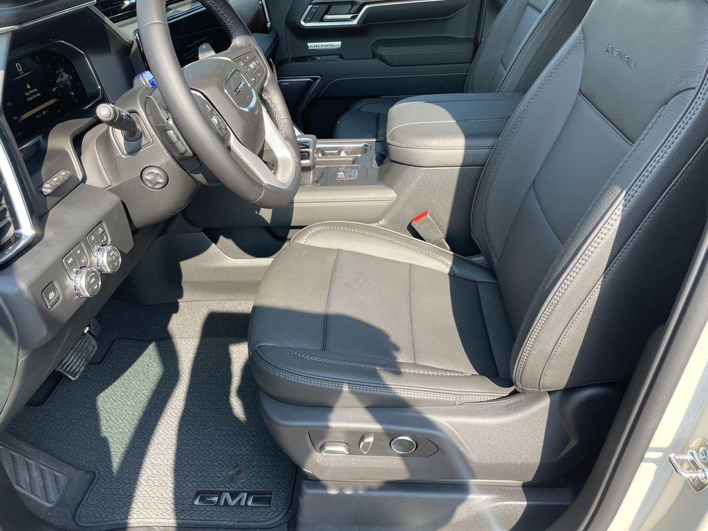 2026 GMC Sierra 1500 Denali - Photo 16