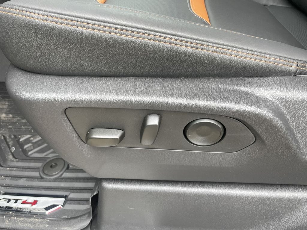 2026 GMC Sierra 2500HD AT4 - Photo 17