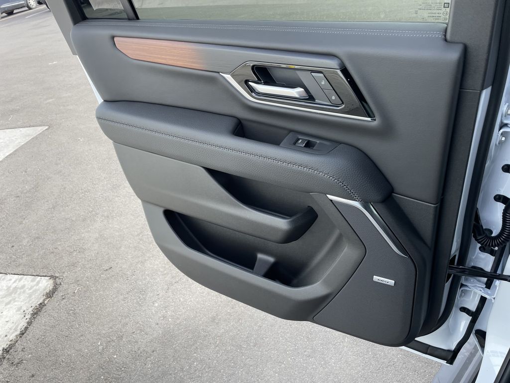 2026 GMC Yukon XL Denali - Photo 15