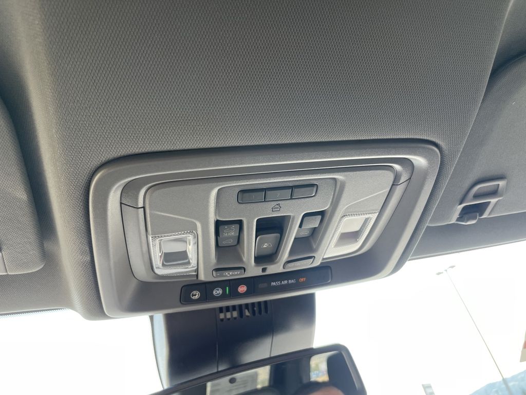 2026 GMC Sierra 1500 SLT - Photo 25