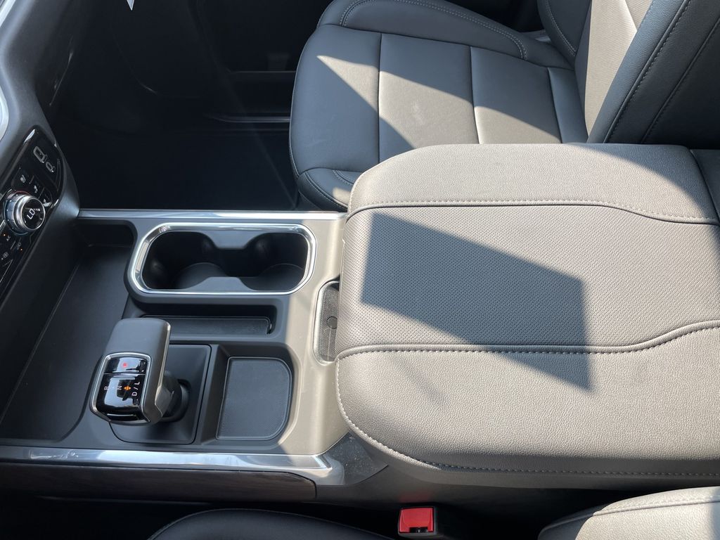 2026 GMC Sierra 1500 SLT - Photo 24