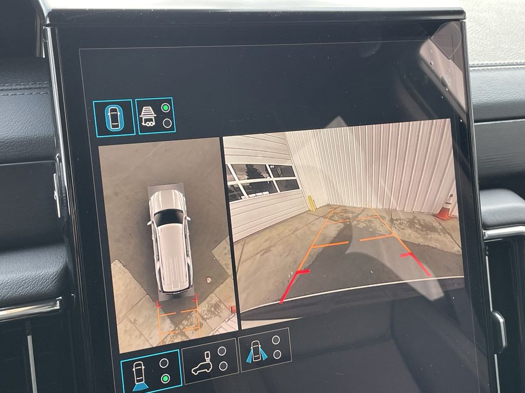 2026 GMC Yukon XL Denali - Photo 23