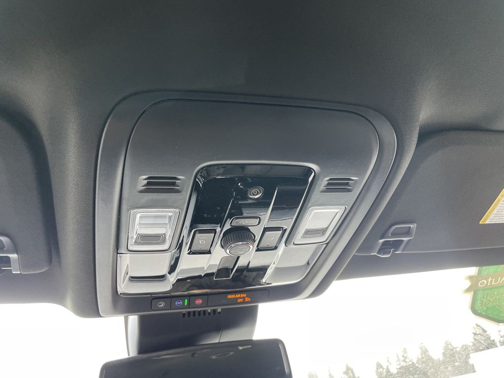 2026 GMC Yukon XL Denali - Photo 26