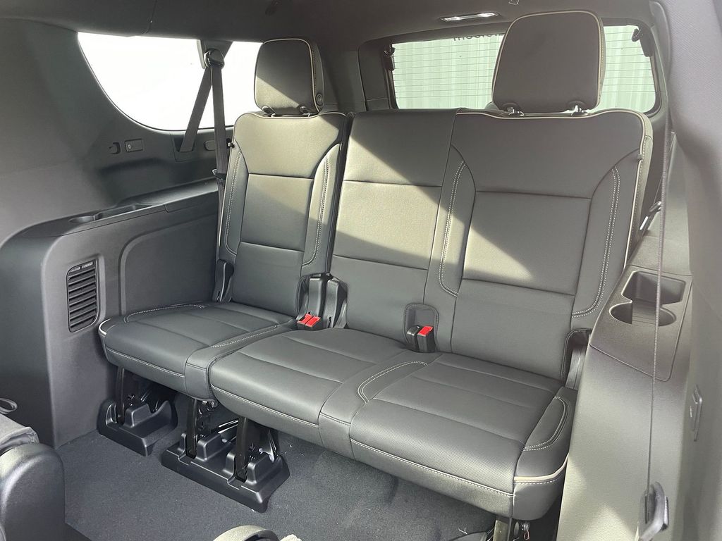 2026 GMC Yukon XL Elevation - Photo 10