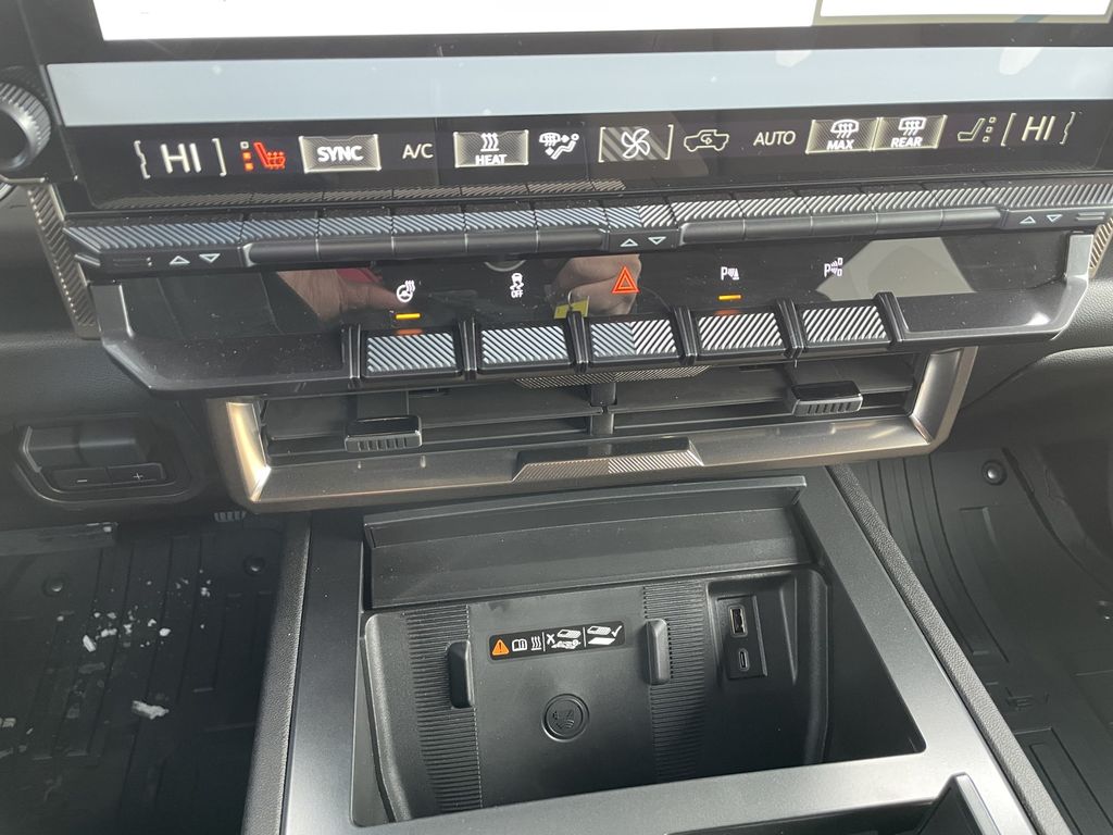 2025 GMC HUMMER EV 2X - Photo 22